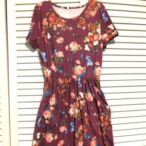 A-line floral dress. Size small.